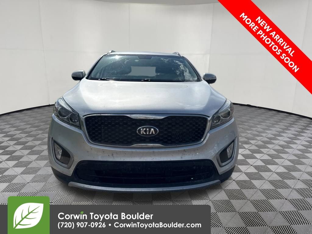 Used 2017 Kia Sorento EX AWD/4WD image 2