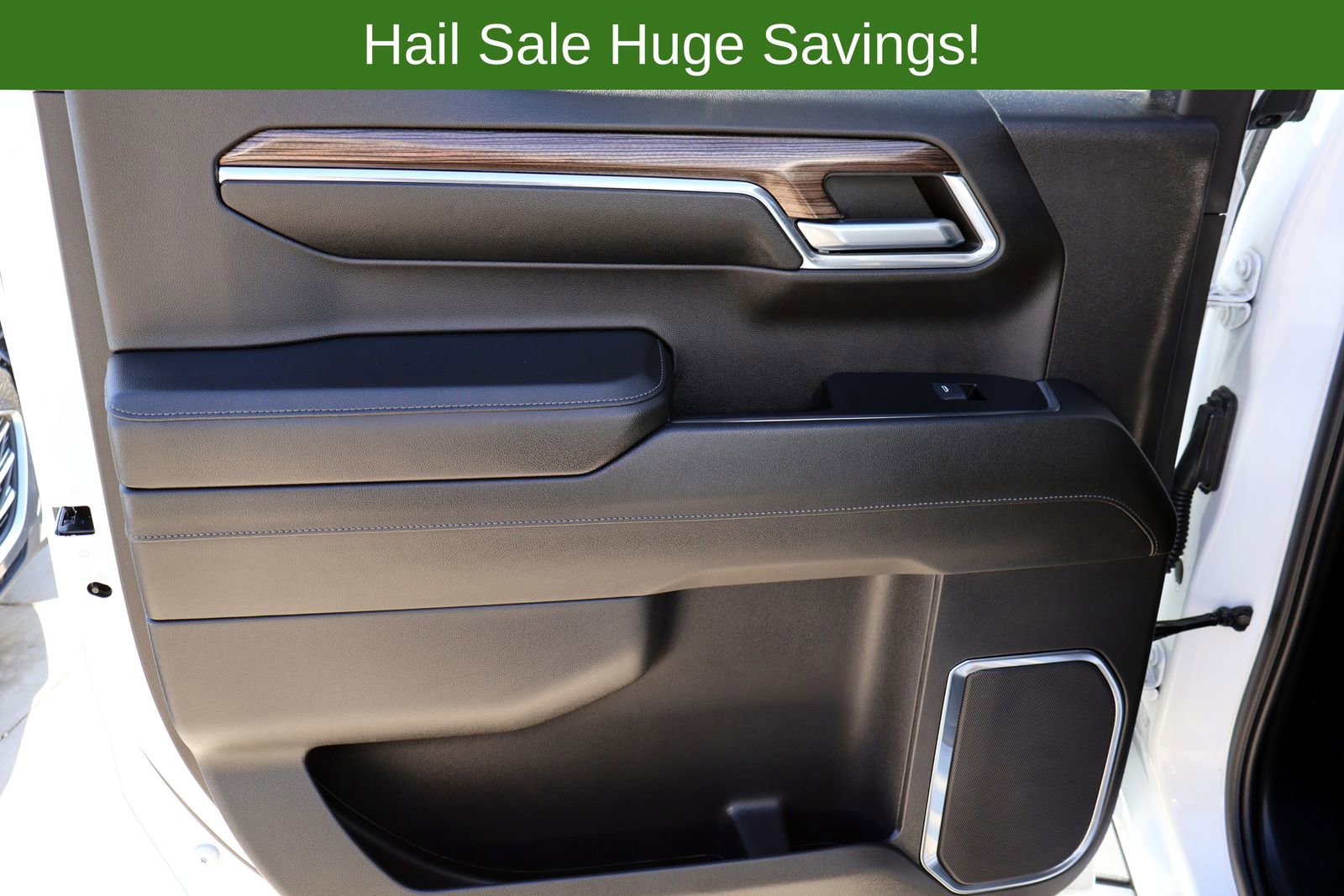 Used 2024 Chevrolet Silverado 1500 LT AWD/4WD image 13
