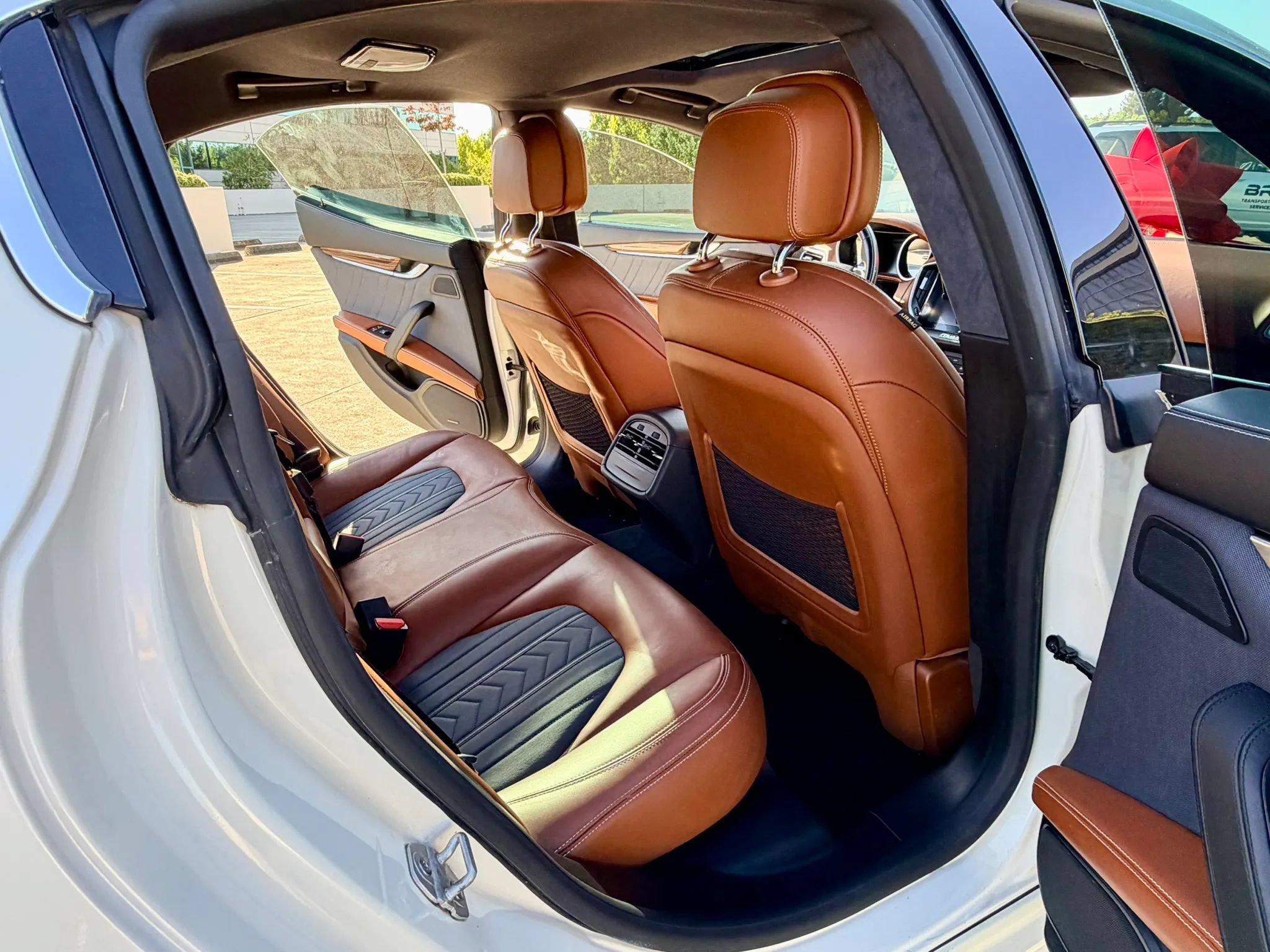 Used 2019 Maserati Ghibli GranLusso RWD image 38