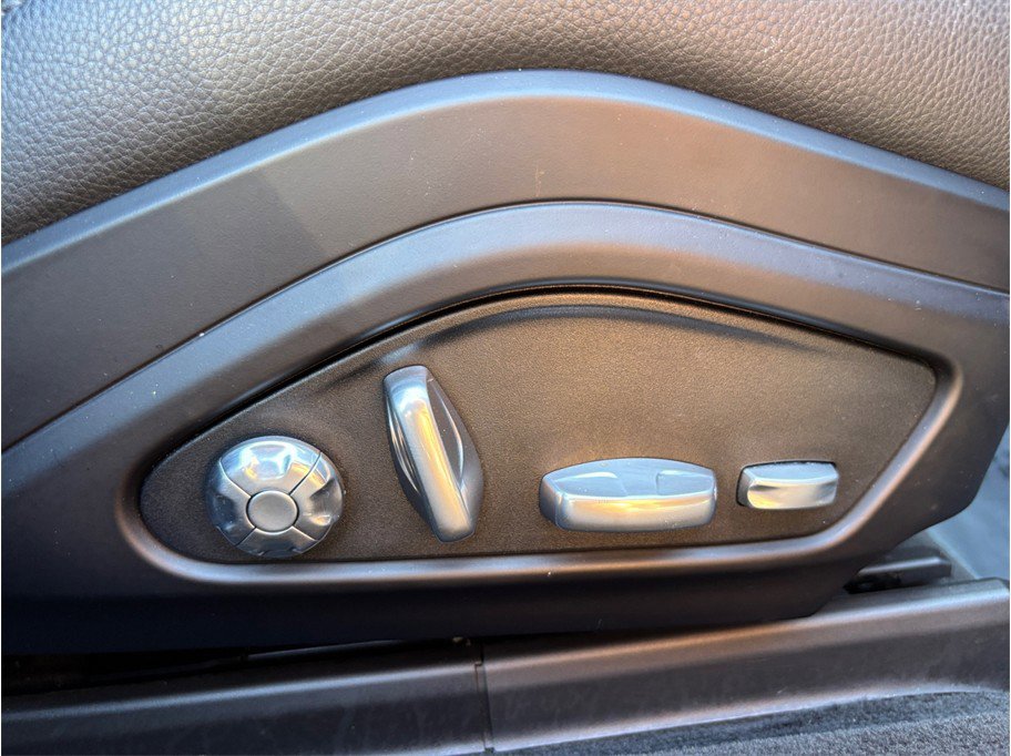 Used 2018 Porsche Panamera 4S image 47