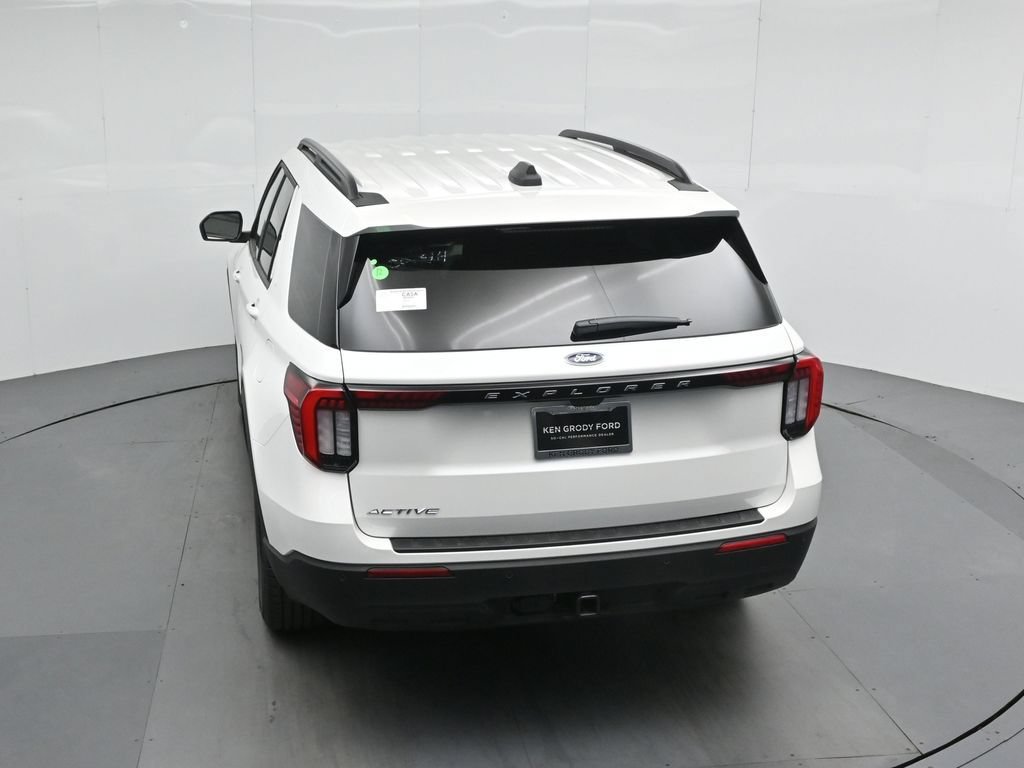 New 2026 Ford Explorer Active RWD image 39