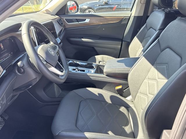 Used 2024 Volkswagen Atlas SE image 19
