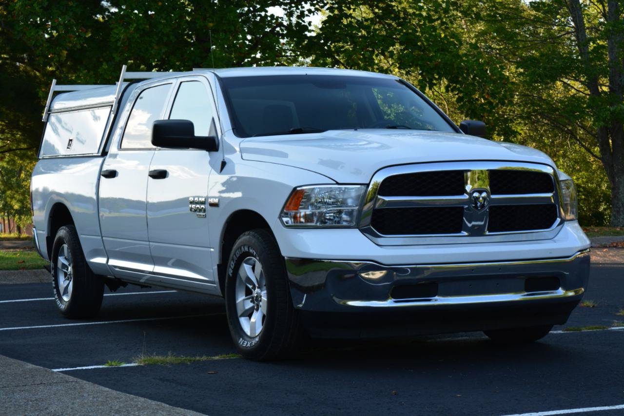 Used 2022 RAM 1500 Classic SLT RWD image 3