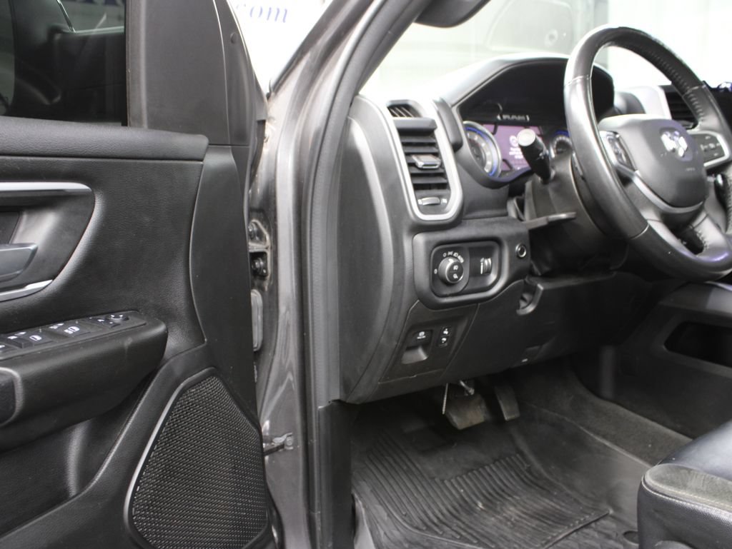 Used 2022 RAM 1500 Big Horn AWD/4WD image 14
