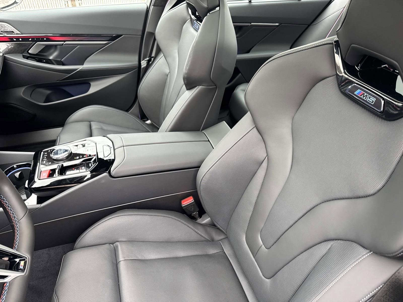New 2026 BMW M5 image 21
