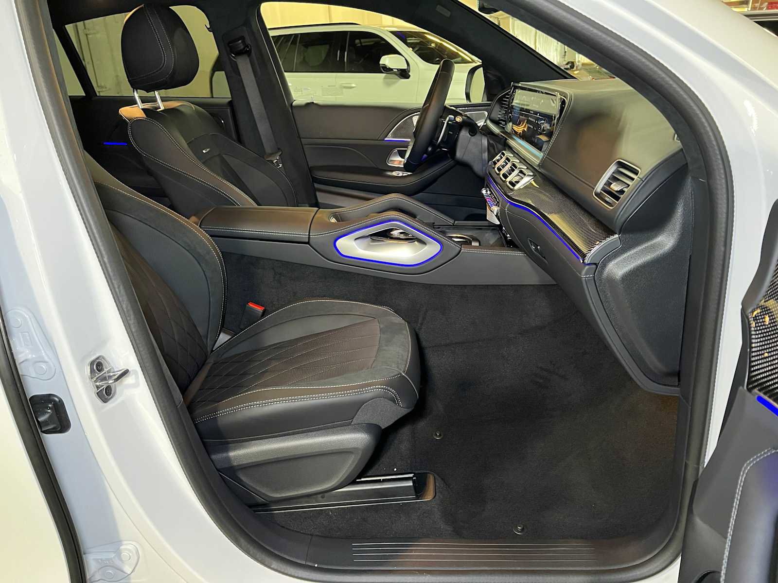 New 2026 Mercedes-Benz GLE 63 AMG S image 12