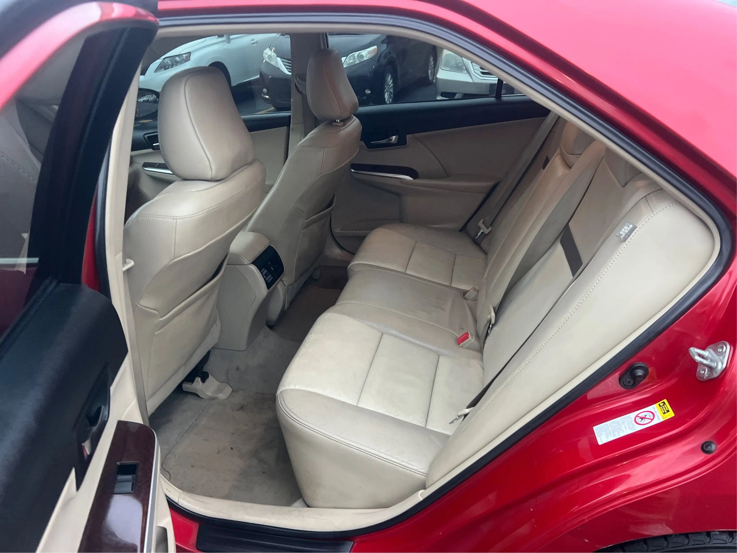 Used 2012 Toyota Camry XLE image 11