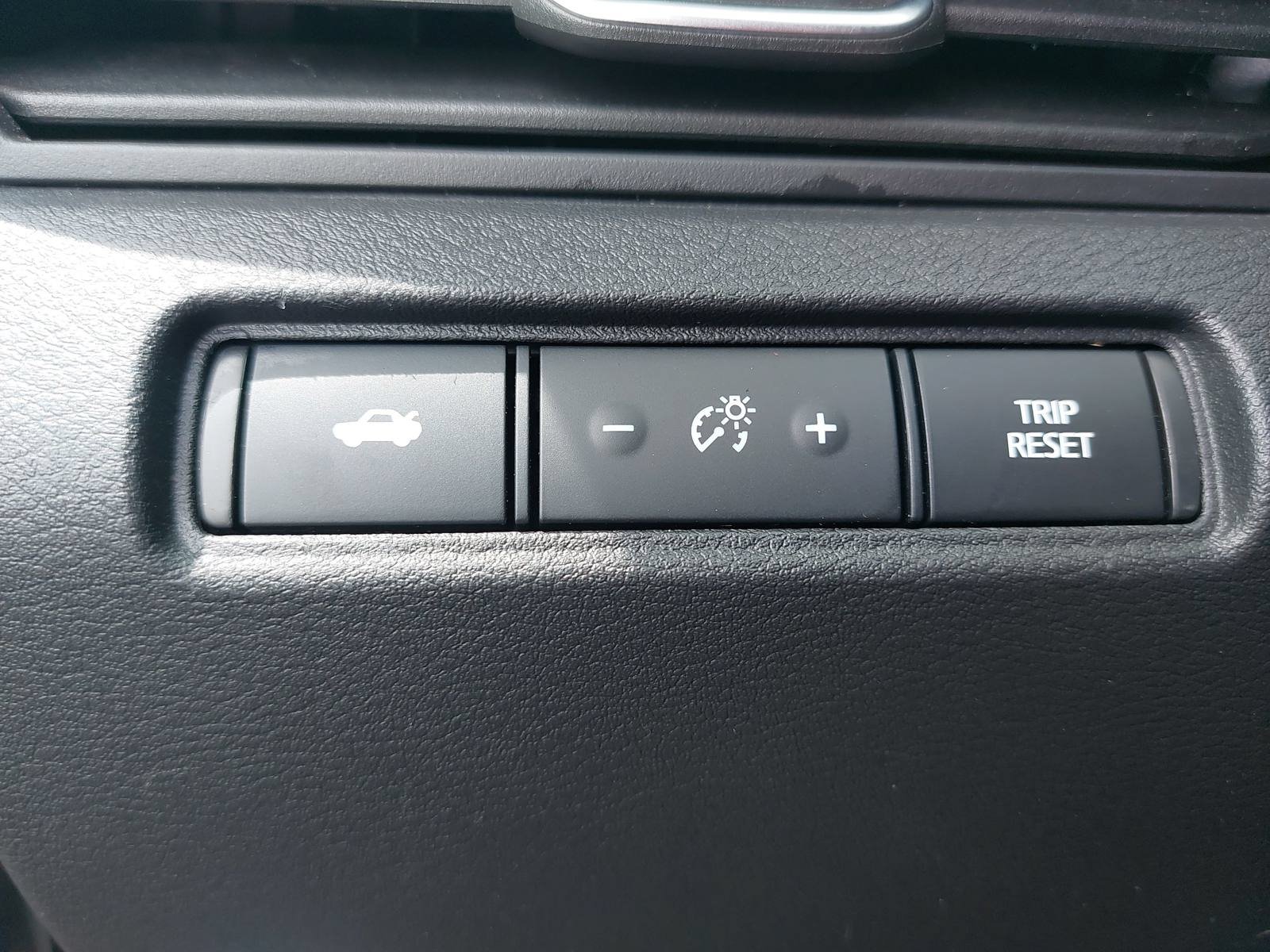 Used 2025 Nissan Altima 2.5 SV FWD image 26