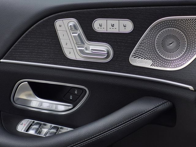 Certified 2025 Mercedes-Benz GLS 450 4MATIC image 39