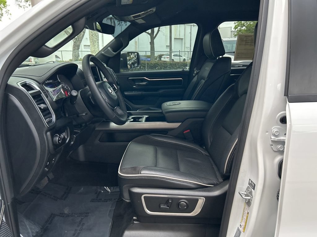 Used 2026 RAM 1500 Laramie AWD/4WD image 6