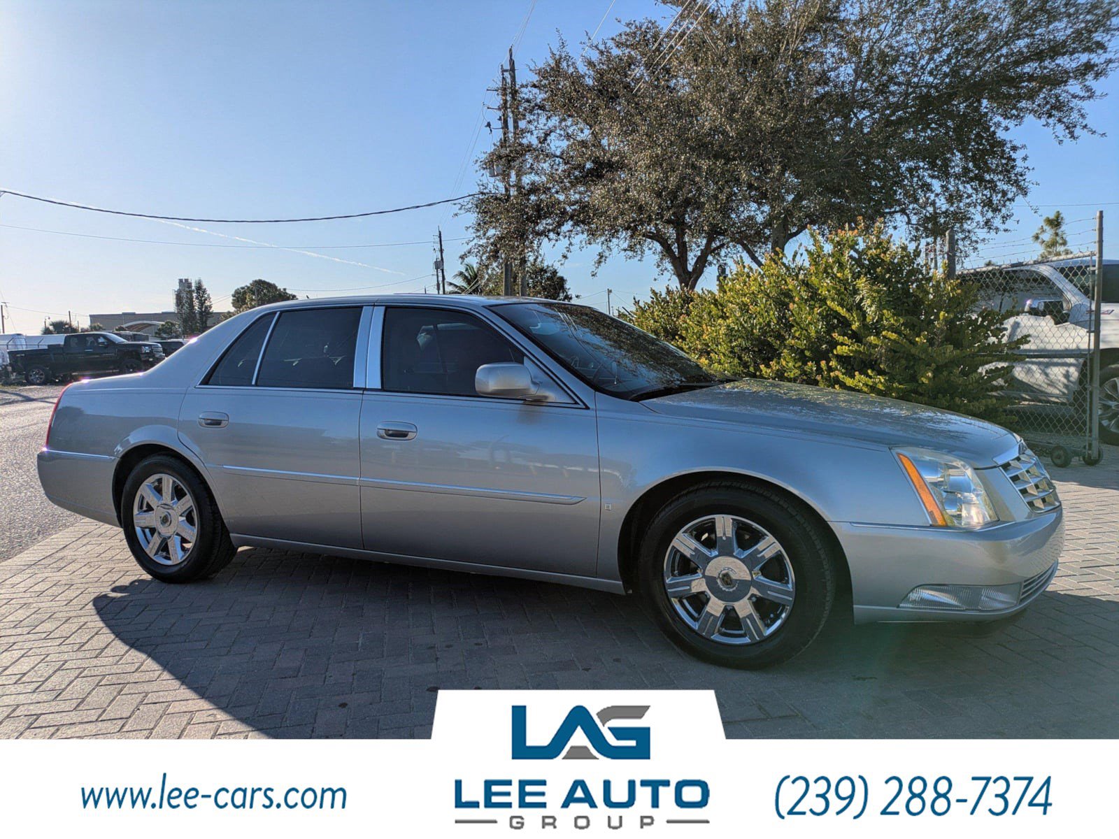 Used 2006 Cadillac DTS image 1
