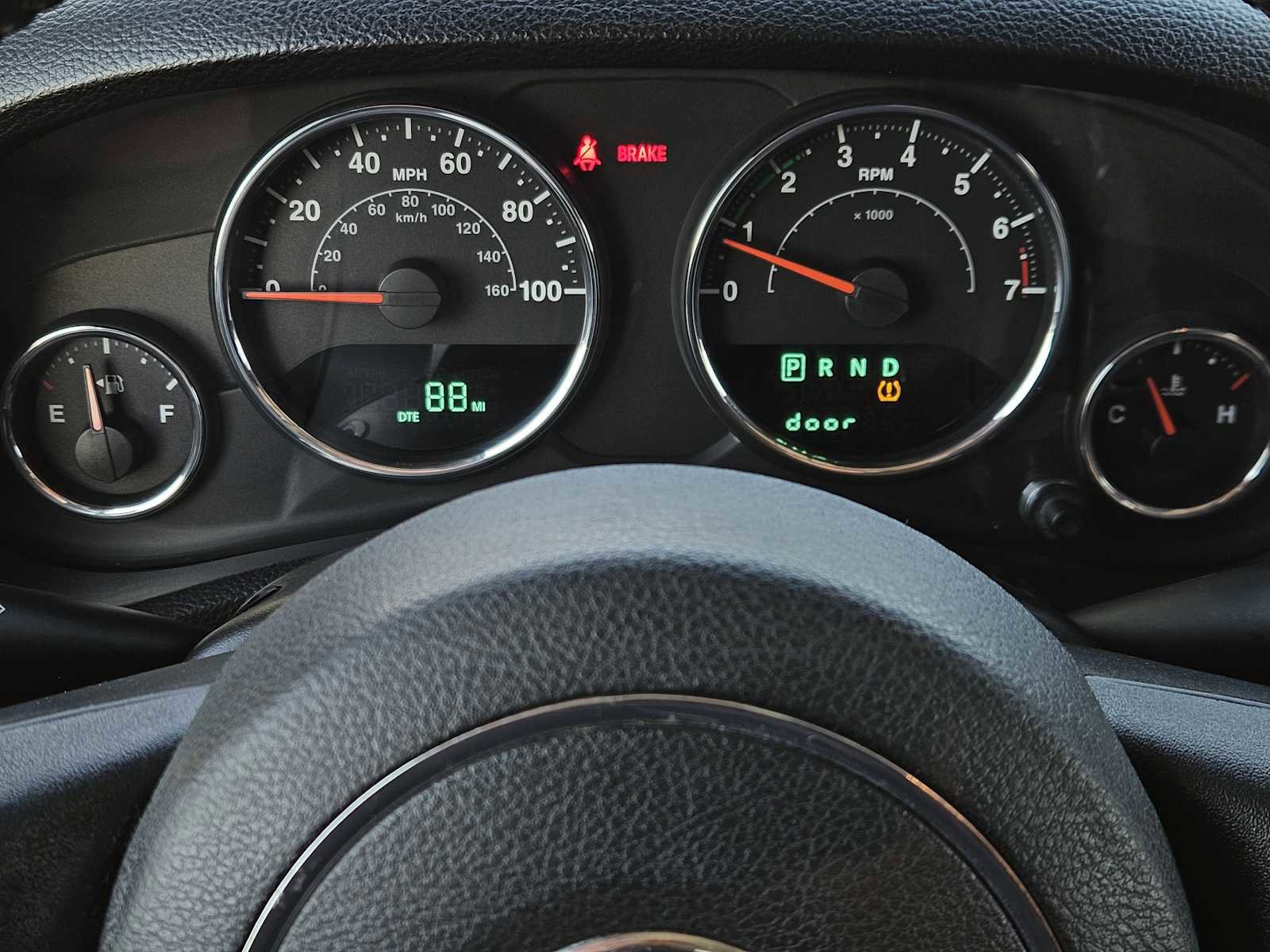 Used 2012 Jeep Wrangler Unlimited Rubicon image 16