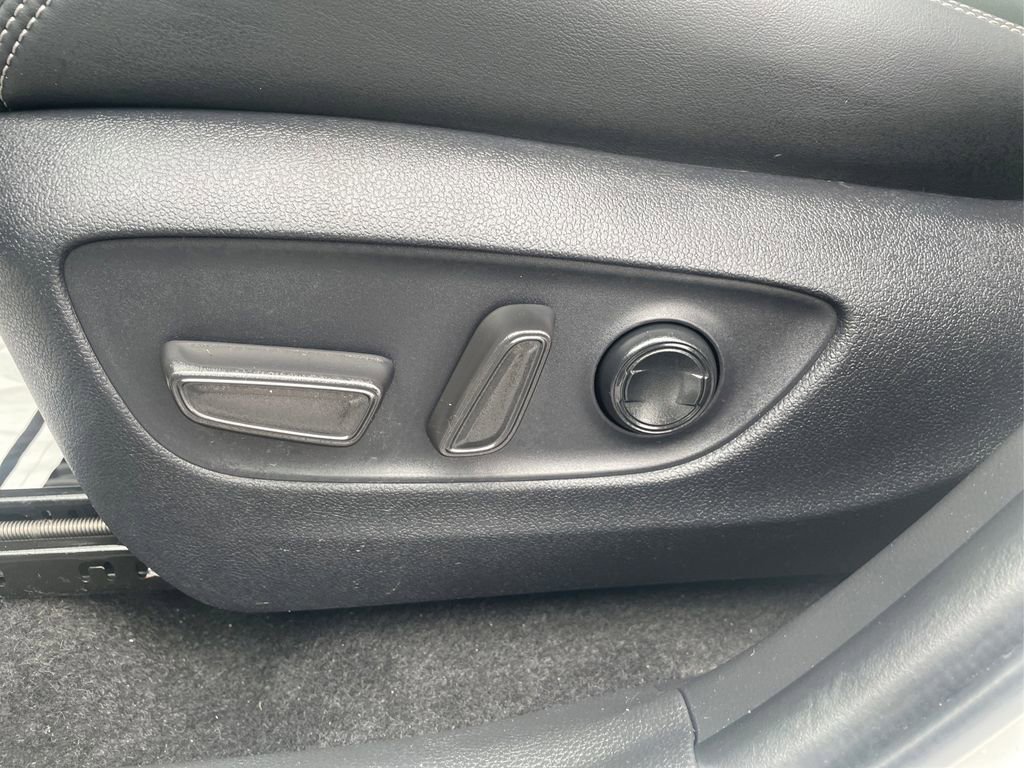 Used 2025 Toyota RAV4 Limited w/ Weather Package image 19