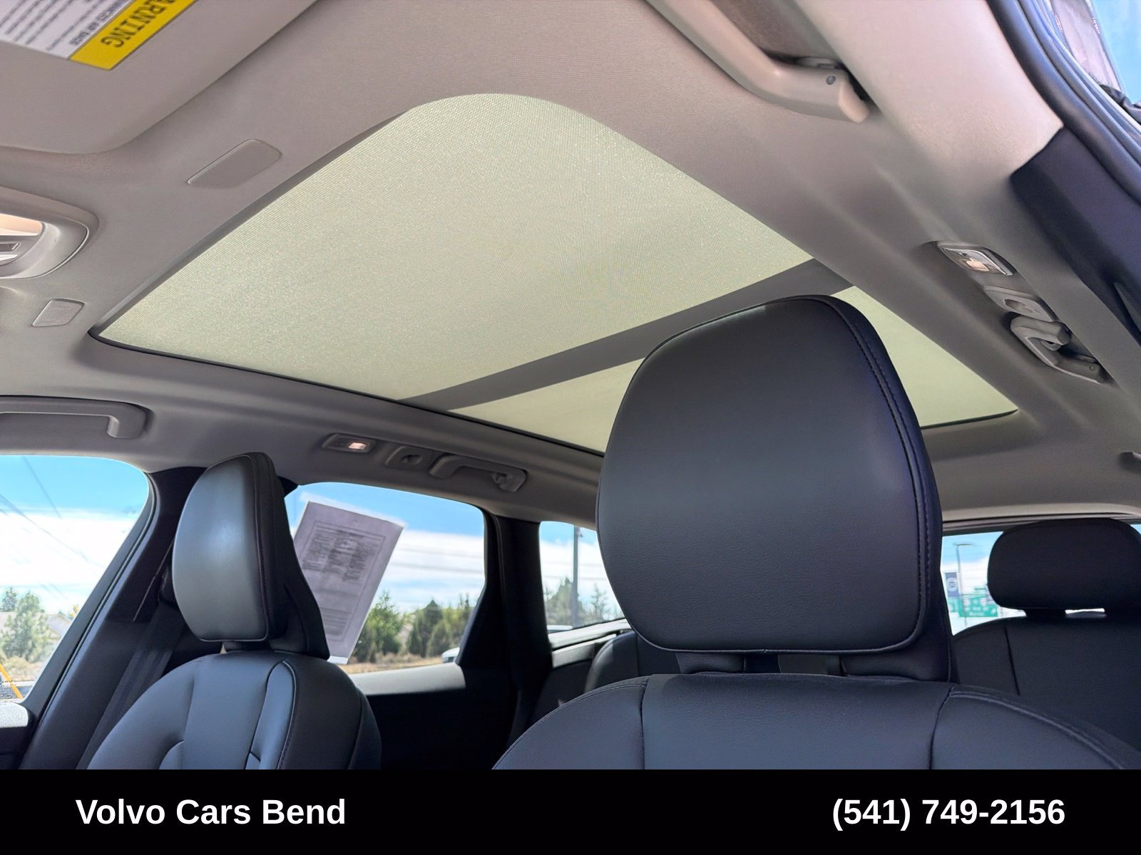 Used 2024 Volvo XC60 B5 Core w/ Protection Package Premier AWD/4WD image 17