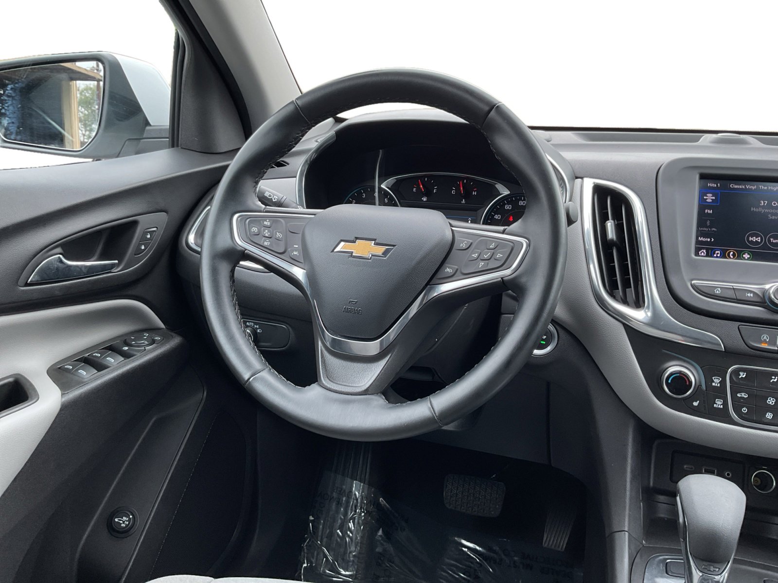 Used 2024 Chevrolet Equinox LT image 12