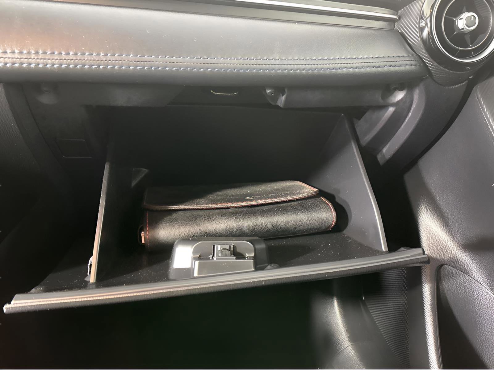 Used 2018 Toyota Yaris iA image 28