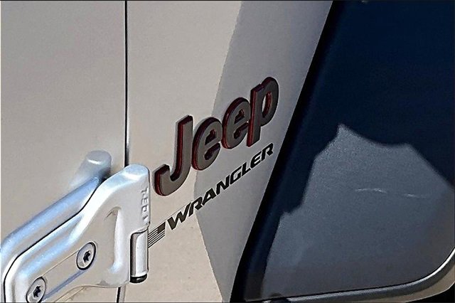 Used 2023 Jeep Wrangler Rubicon image 33