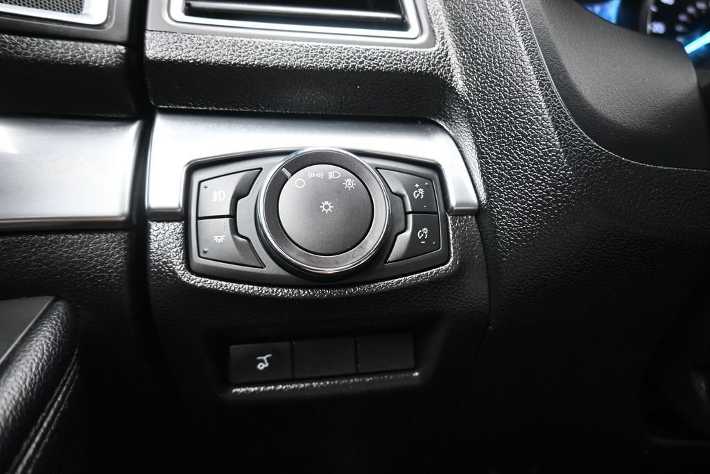 Used 2017 Ford Explorer Limited AWD/4WD image 30