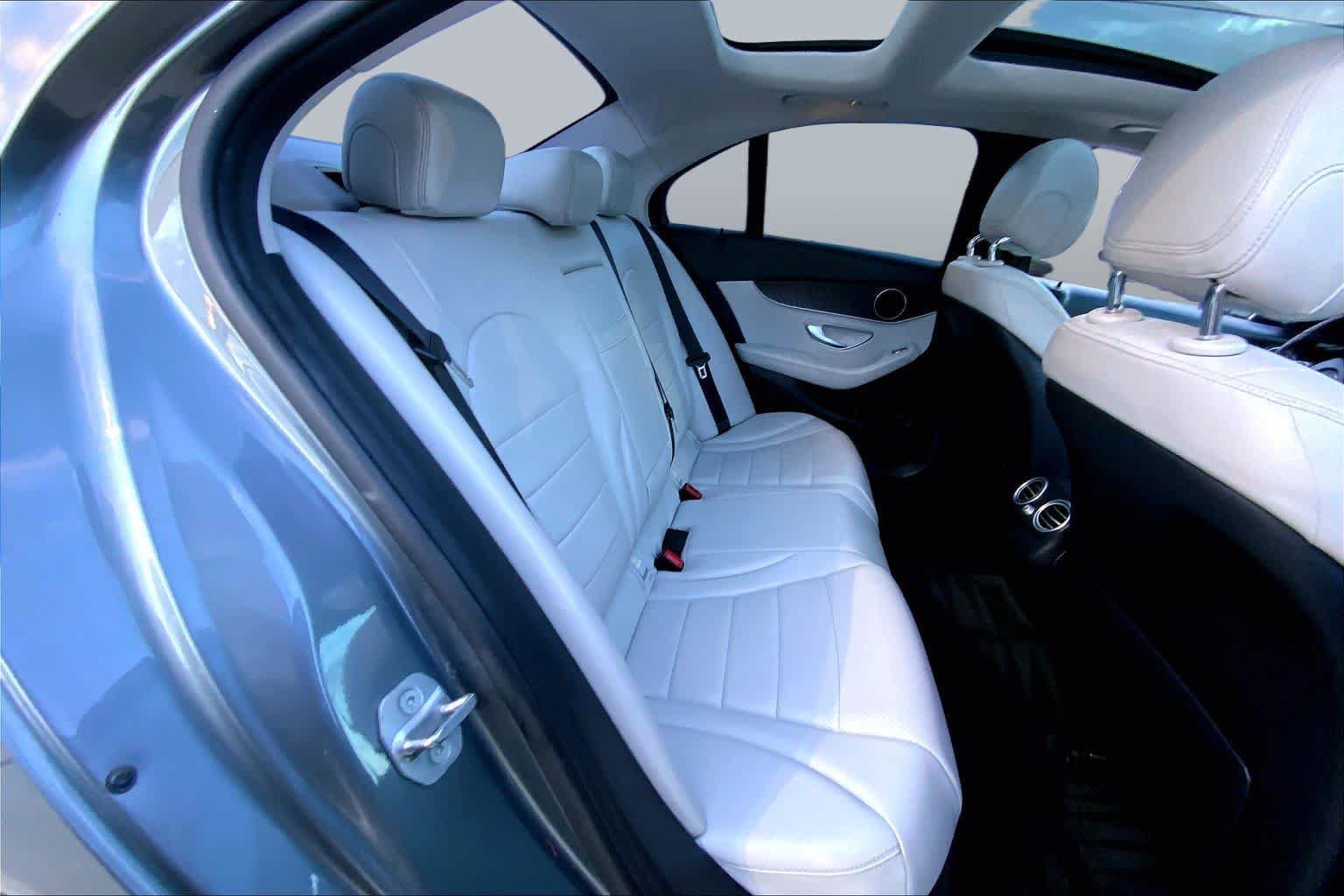 Used 2017 Mercedes-Benz C 300 Sedan image 21