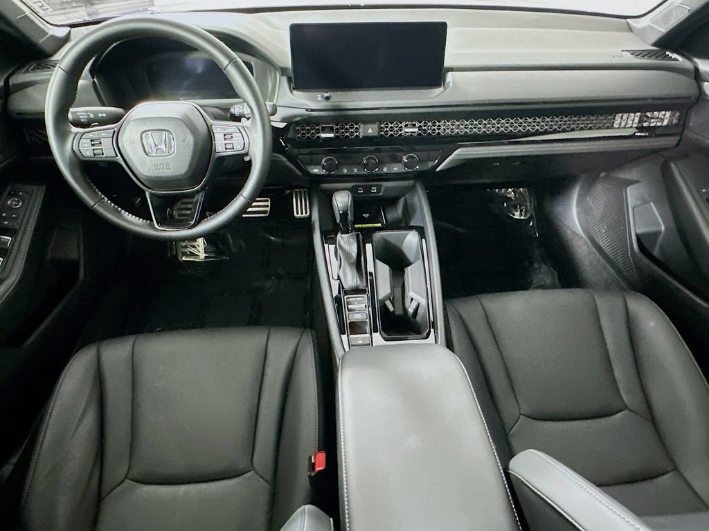 Used 2025 Honda Accord Sport image 16