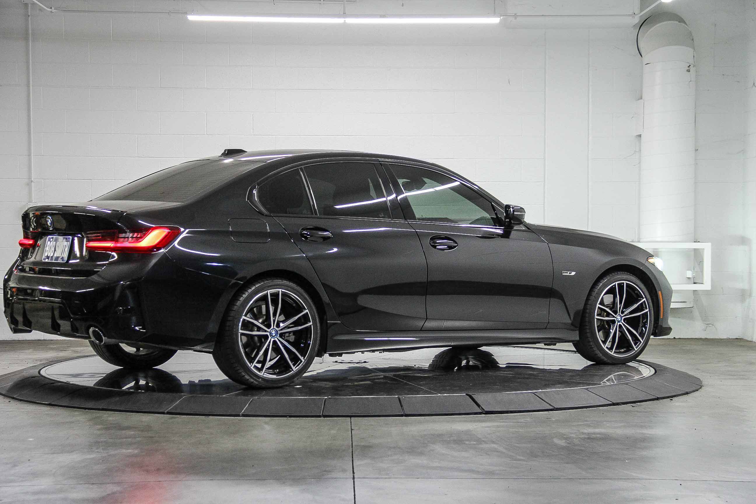 Certified 2023 BMW 330e w/ M Sport Package image 6