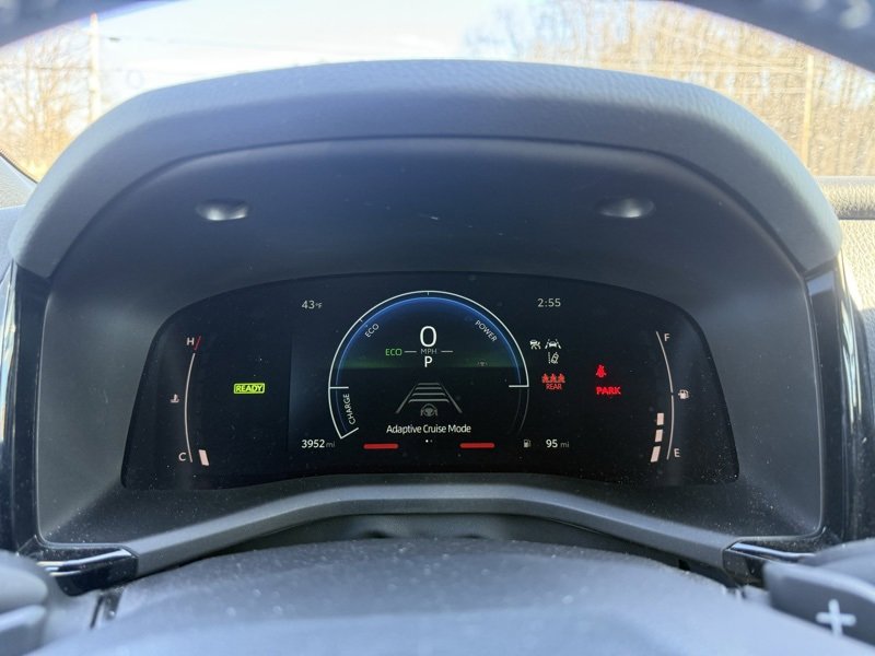 Used 2025 Toyota Camry SE w/ Convenience Package image 12