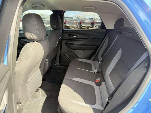 Used 2024 Chevrolet TrailBlazer LT w/ LT Cold Weather Package image 12