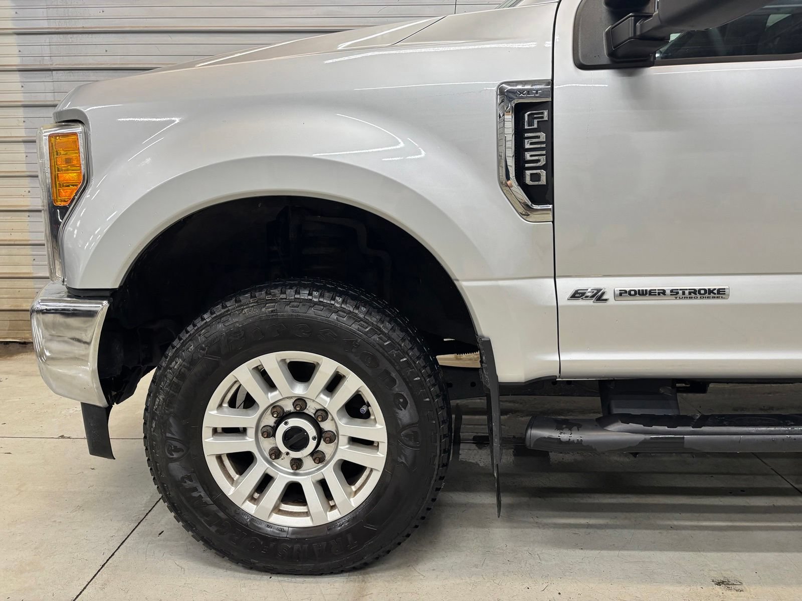 Used 2017 Ford F250 XLT w/ XLT Value Package AWD/4WD image 4