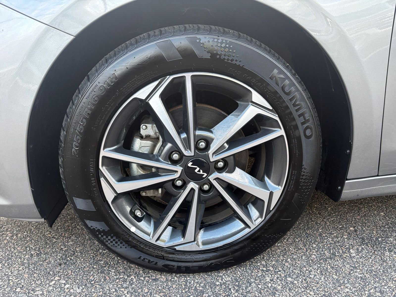 Used 2024 Kia Forte LXS image 28