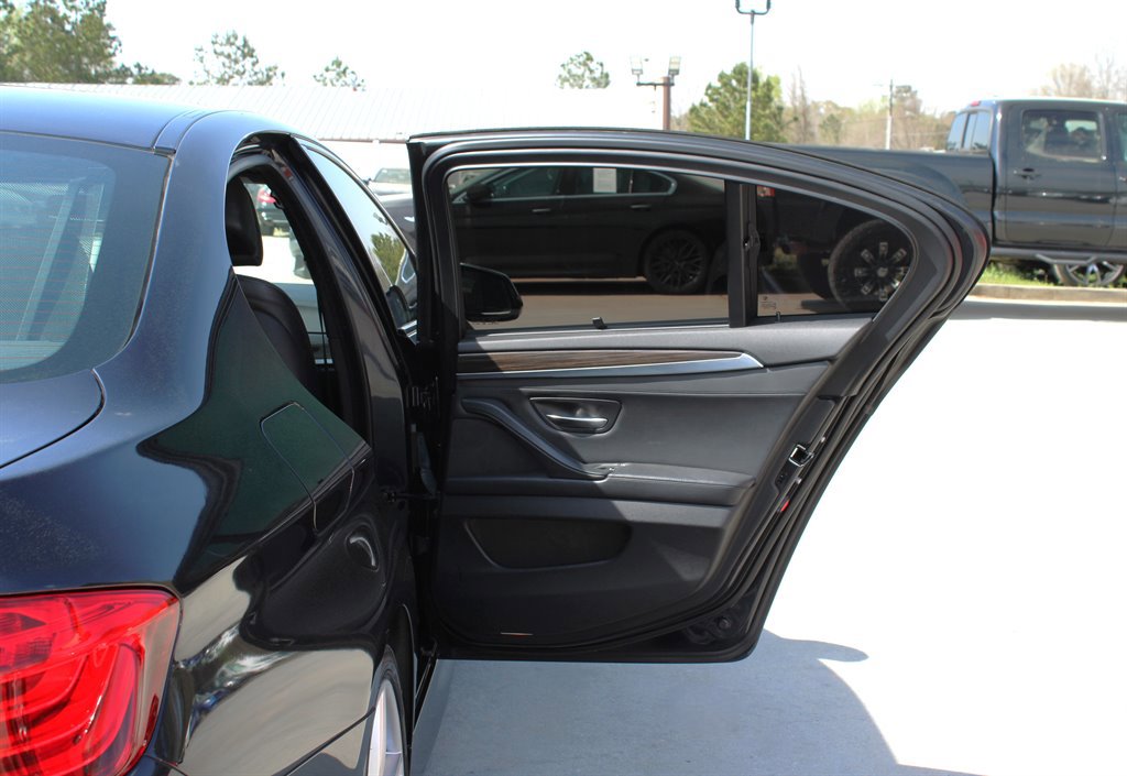 Used 2015 BMW 535d Sedan image 35