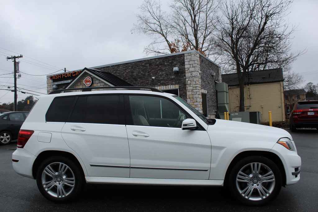 Used 2015 Mercedes-Benz GLK 350 2WD image 4