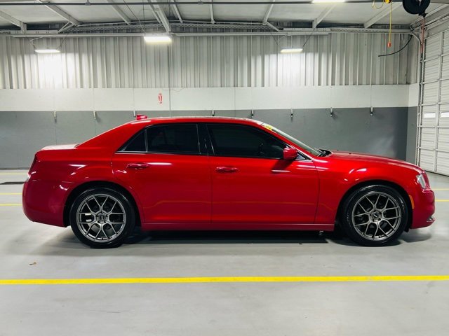 Used 2016 Chrysler 300 S image 19