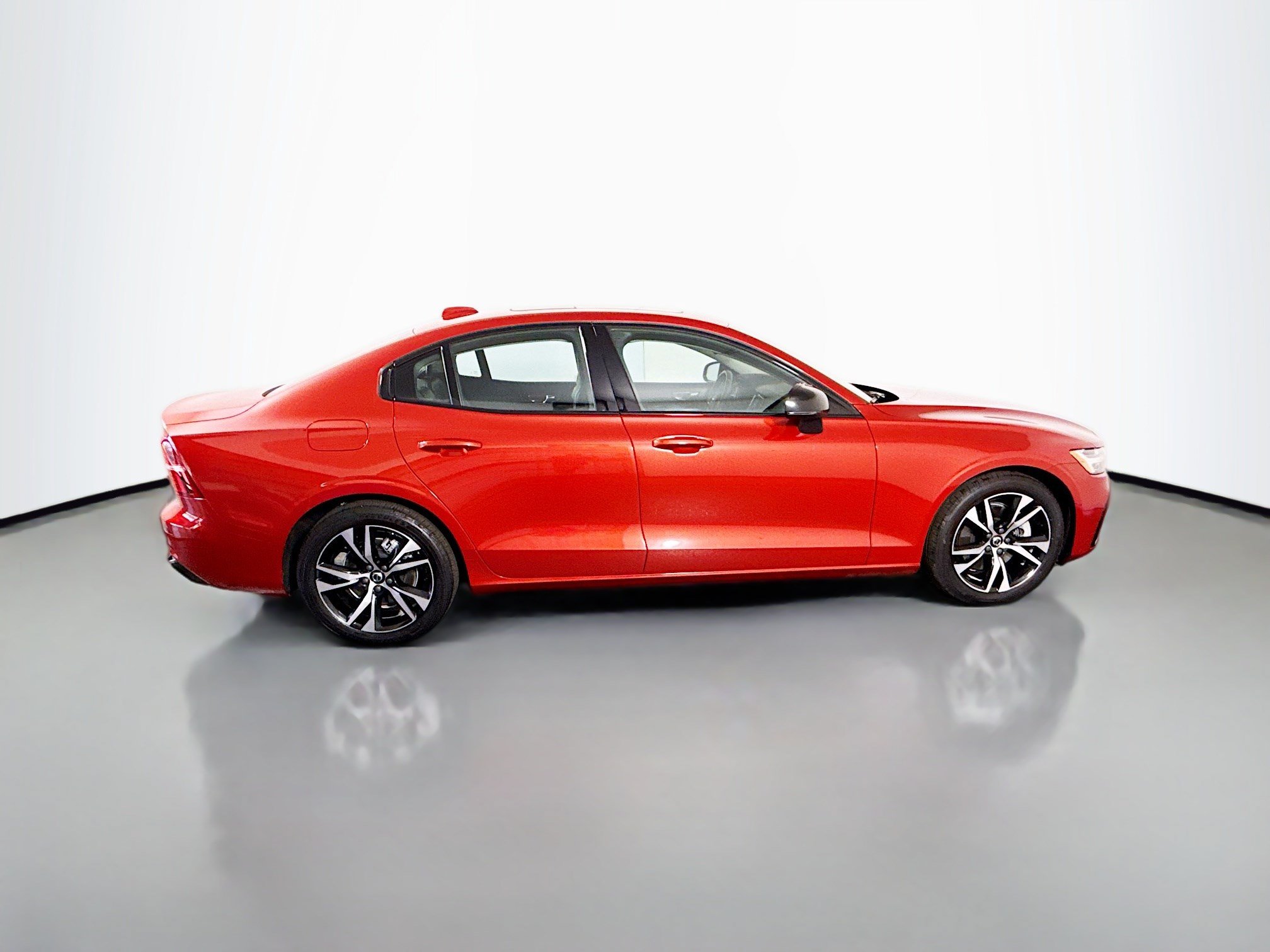 Used 2023 Volvo S60 B5 Core AWD/4WD image 11