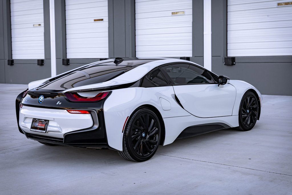 Used 2017 BMW i8 image 11