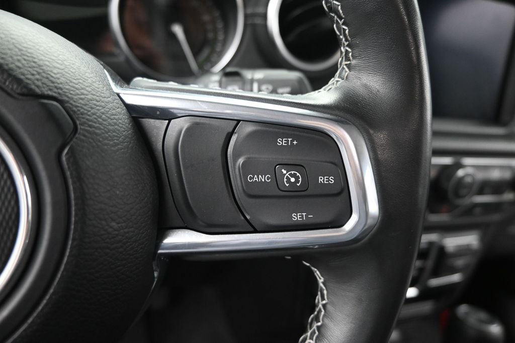 Used 2023 Jeep Wrangler Unlimited Sahara w/ Cold Weather Group AWD/4WD image 31