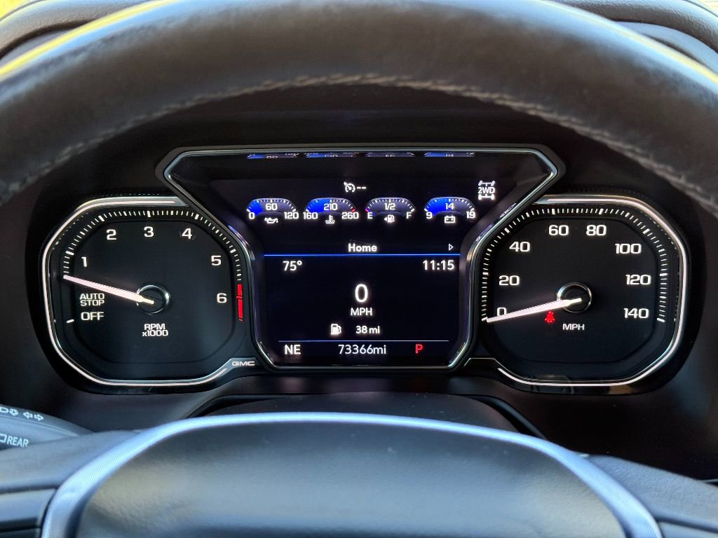 Used 2021 GMC Yukon SLT image 3