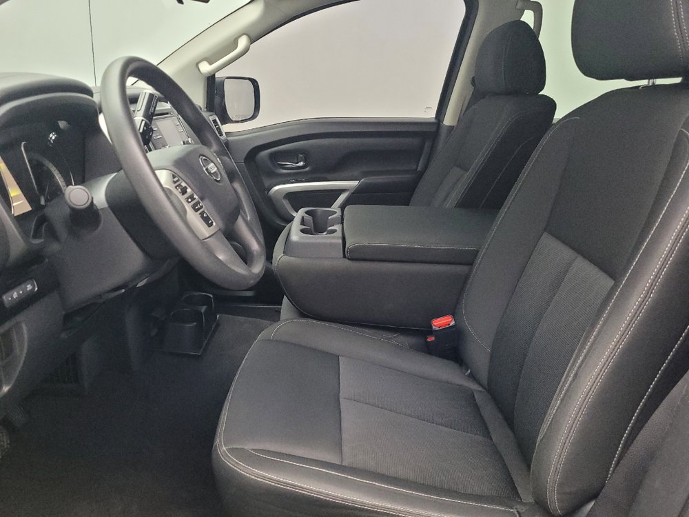 Used 2017 Nissan Titan SV RWD image 17