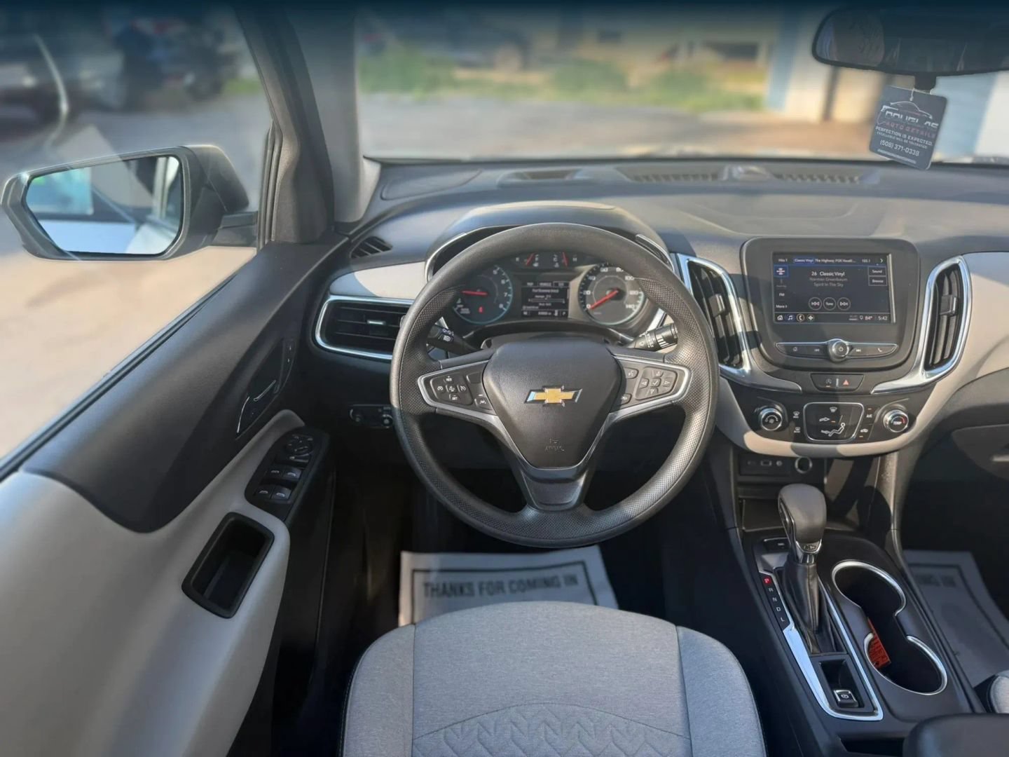Used 2022 Chevrolet Equinox LS AWD/4WD image 11