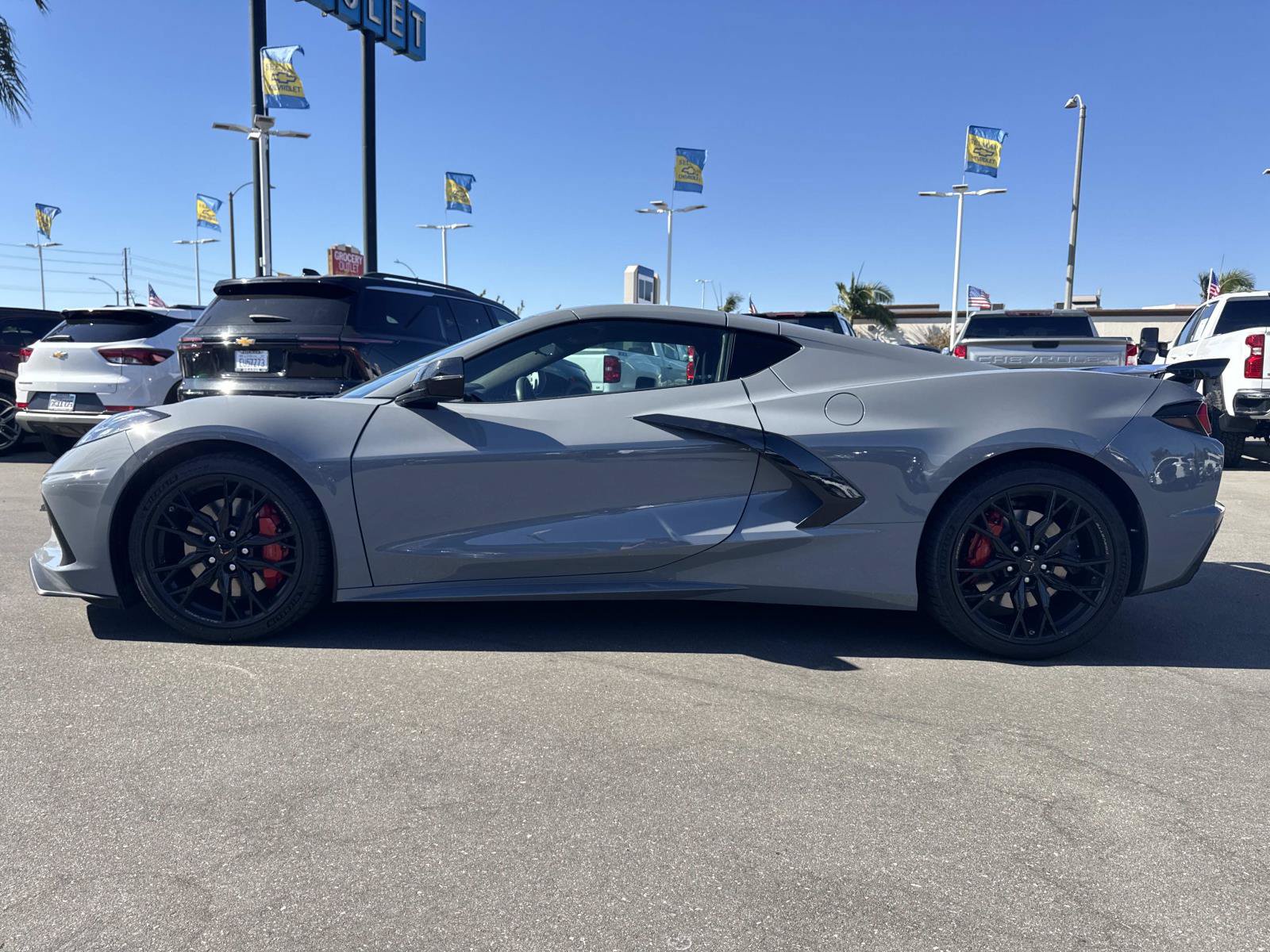 Used 2025 Chevrolet Corvette Stingray Coupe w/ Z51 Performance Package RWD image 8