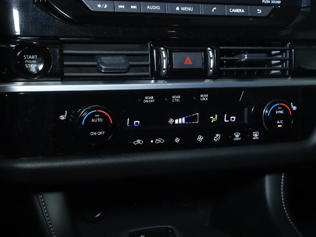 Certified 2025 Nissan Pathfinder SV AWD/4WD image 25