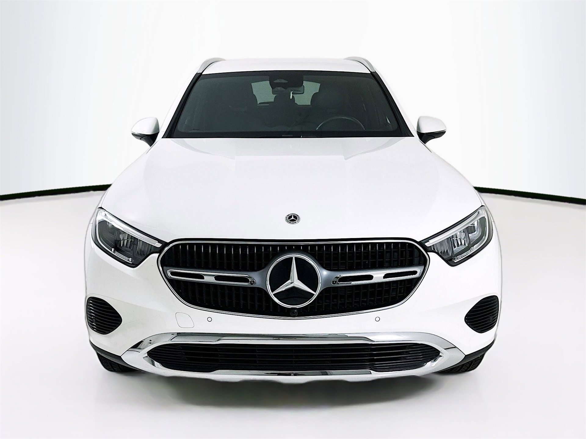 Certified 2025 Mercedes-Benz GLC 300 image 2