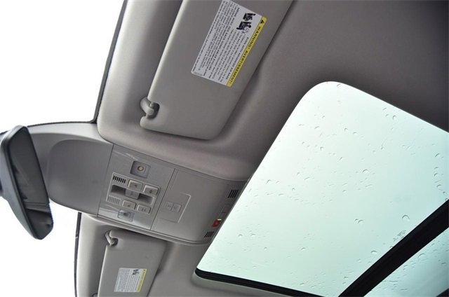 Certified 2022 Volkswagen Taos SEL w/ Panoramic Sunroof Package image 22