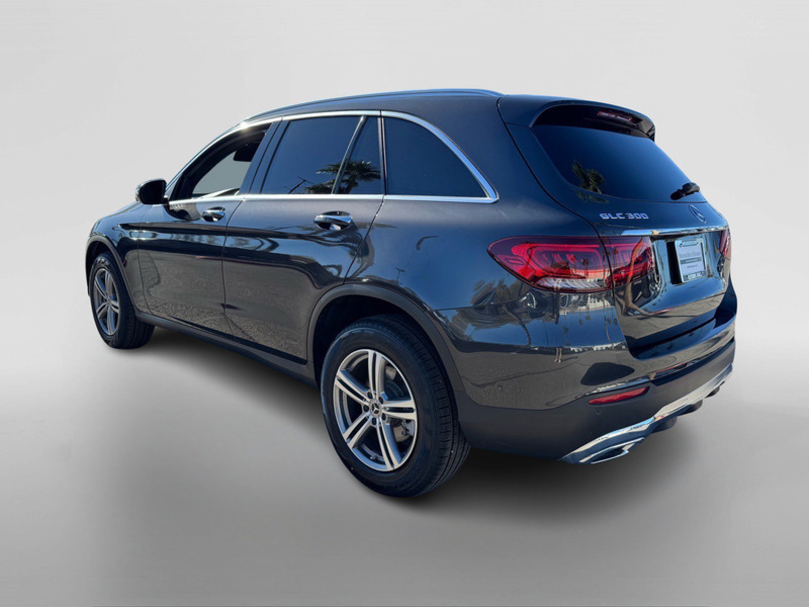 Certified 2022 Mercedes-Benz GLC 300 4MATIC image 3