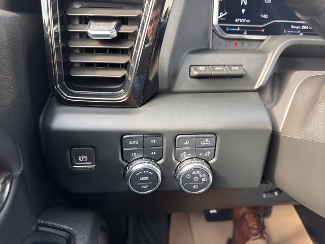 Certified 2024 GMC Sierra 2500 AT4X w/ AT4X AEV Edition AWD/4WD image 29