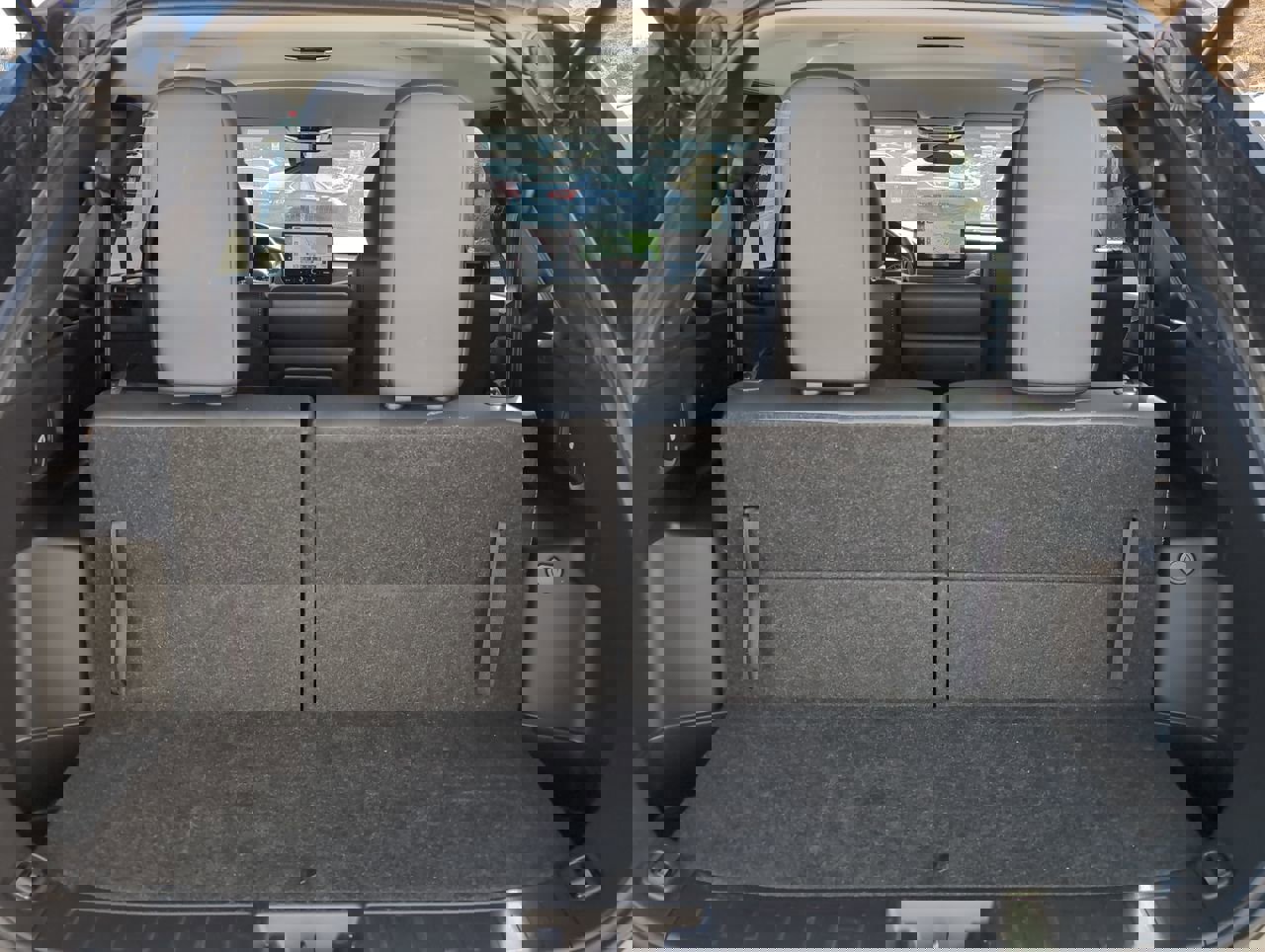 Used 2025 Mitsubishi Outlander Trail Edition image 14