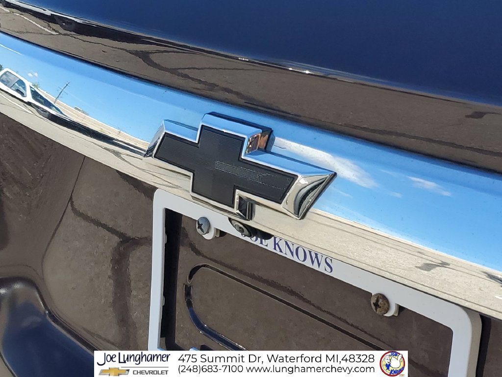 Used 2021 Chevrolet Traverse LT w/ LPO, Floor Liner Package AWD/4WD image 32