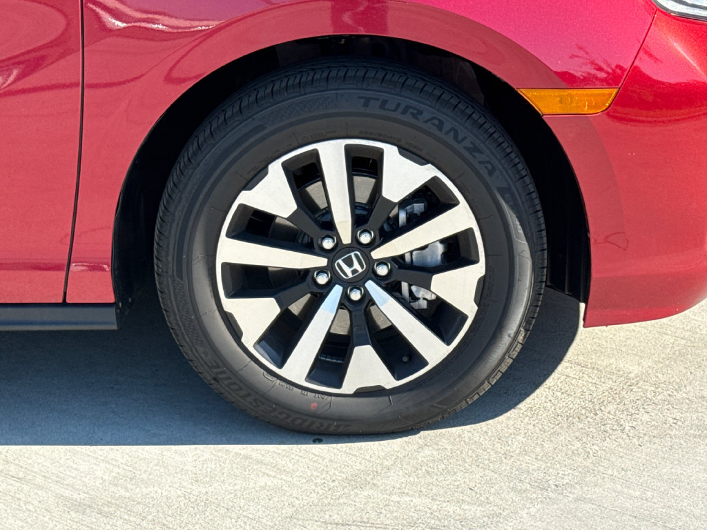 Certified 2026 Honda Odyssey EX-L image 11