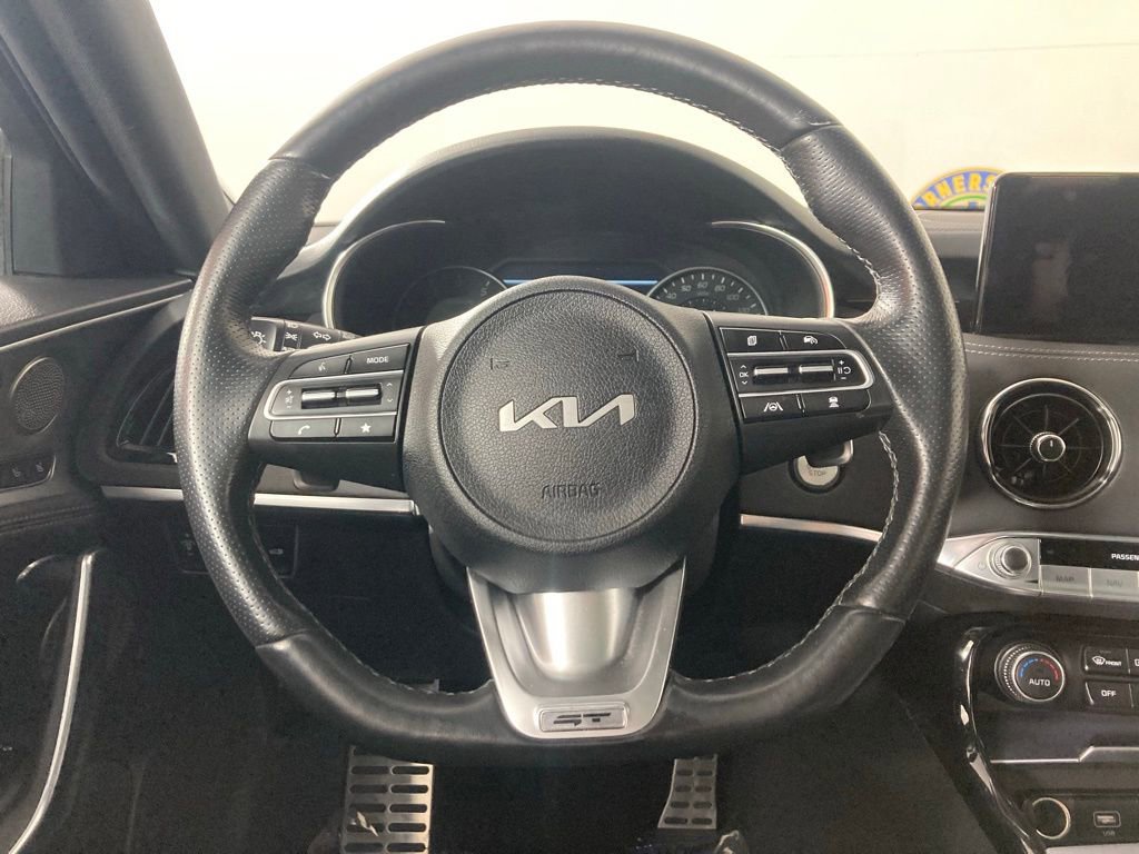 Certified 2023 Kia Stinger GT2 image 6