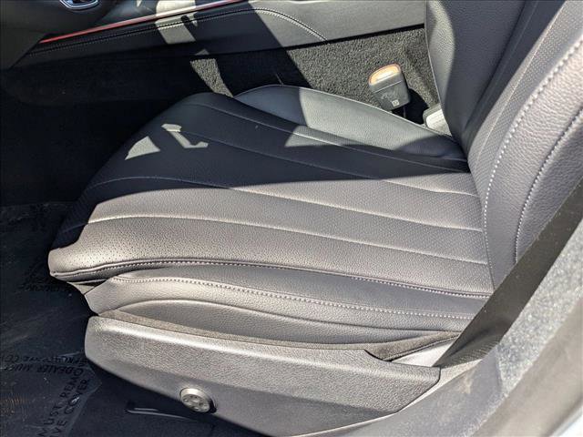New 2025 Mercedes-Benz C 300 Sedan image 3