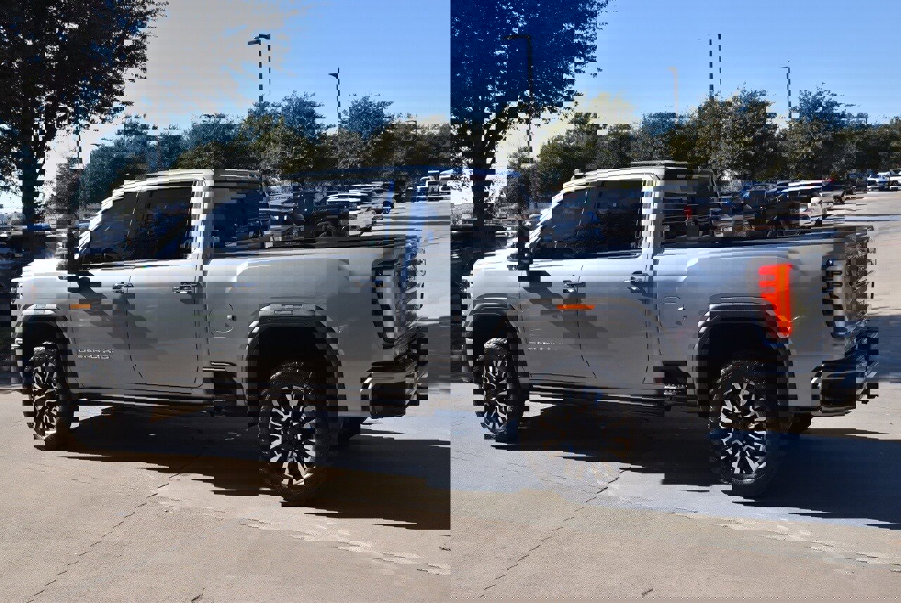 Used 2024 GMC Sierra 2500 Denali Ultimate image 11